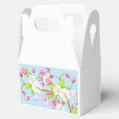 Wunderbarer Frühling auf einem Gefallen Box (C) Geschenkschachtel (Geöffnet)