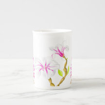 Wunderbarer Frühling auf einer Knochen-China-Tasse