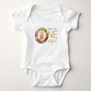 Wunderbares Foto in Rosenkranz Gold zur ersten Tau Baby Strampler