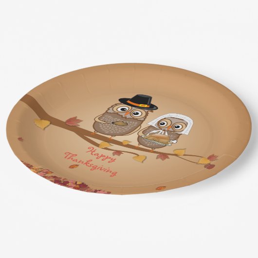 Wunderliche Erntedank-Eulen Pappteller (Schrägansicht)
