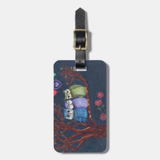 Wunderliche Eulen - aalend im Mitternachtsschein Gepäckanhänger (Vorderseite vertikal)