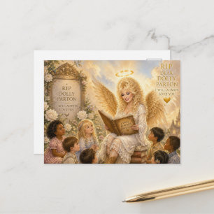 Wunderschöne blonde Engel-Frau liest Kindern vor Postkarte