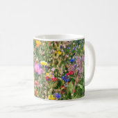 wunderschöne, farbenfrohe Wiese wilder Blume Kaffeetasse (VorderseiteRechts)