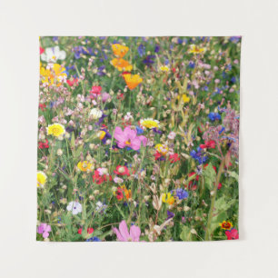 wunderschöne, farbenfrohe Wiese wilder Blume Wandteppich