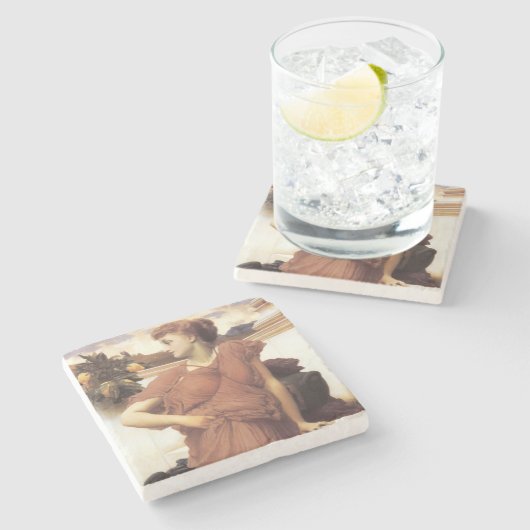 Wunderschöne Frau am Springbrunnen Steinuntersetzer (Seitenansicht)