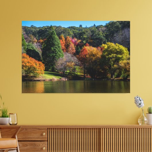 Wunderschöne Herbstfarben und -reflektionen Leinwanddruck (Insitu (Wohnzimmer))