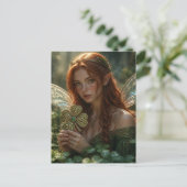 Wunderschöne irische Fee und Shamrocks Postkarte (Stehend Vorderseite)
