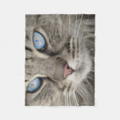 Wunderschöne Katze Nahaufnahme Fleecedecke (Vorderseite)