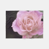 Wunderschöne Rosa Rose Fleecedecke (Vorderseite (Horizontal))
