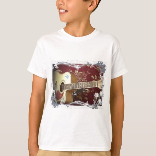 Wunderschöne Vintage Gitarre auf dem afrikanischen T-Shirt (Vorderseite)