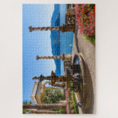 Wunderschöner Brunnen im Garten am Comer See, Ital Puzzle (Vertikal)