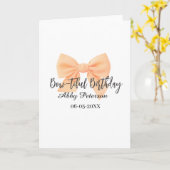 Wunderschöner Geburtstag orange Schleife Name Datu Karte (Gelbe Blume)