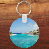 Wunderschöner tropischer Strand mit Strohhütten Schlüsselanhänger (Vorderseite)