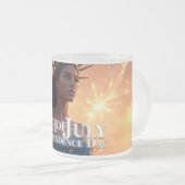 Wunderschönes 4. Juli Design - Feuerwerke & Freihe Mattglastasse (VorderseiteRechts)