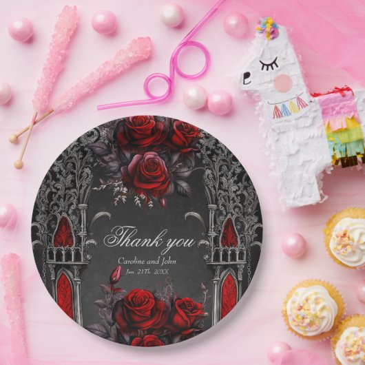 Wunderschönes dunkelgotisches Hochzeitsdesign. Pappteller (Party)