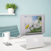 Wünsche mit White Daisies Personalisiert Aufkleber (Laptop auf Schreibtisch)