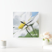 Wünsche mit White Daisies Personalisiert Quadratische Wanduhr (Zuhause)
