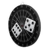 Würfel auf der schwarzen Karte Dartscheibe (Vorderseite rechts)