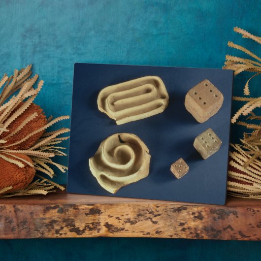 Würfel aus Sandstein und Terracotta-Labyrinth, Har Fotoplatte (Seite)