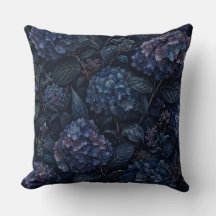 Wurfkissen Midnight Hydrangea | Dunkle Flora