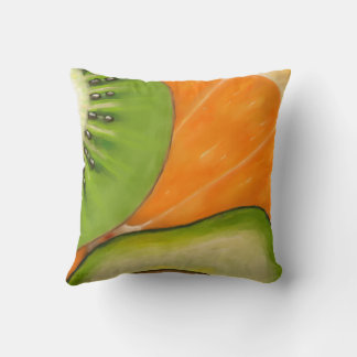 Wurfkissen mit Avocado, Orange und Kiwi. Kissen