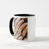 Würstchen auf dem Barbeque Tasse (Vorderseite Links)