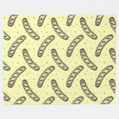 Wurstmuster auf Polka Dot Hintergrund Fleecedecke (Vorderseite (Horizontal))
