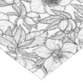 Wurzelbohrungen in Schwarzweiß Tischdecke (Schrägansicht)