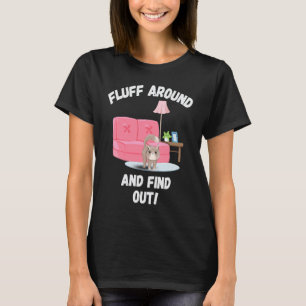 Wuscheln Sie herum und finden Sie heraus, dass die T-Shirt