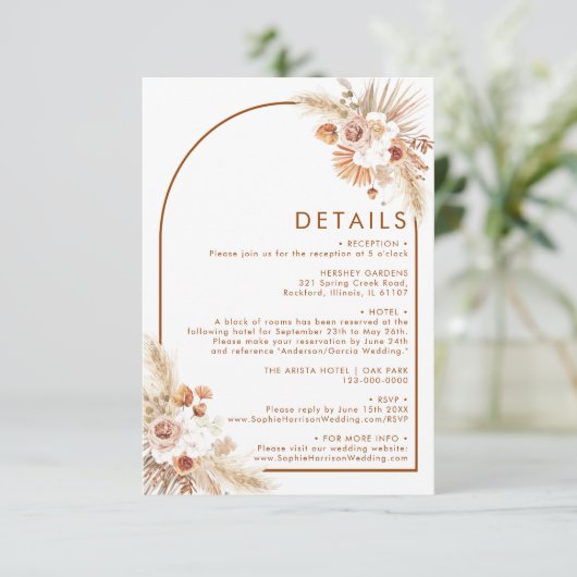 Wüste Arch Boho Pampas Grass Terrakotta im Erdbebe Begleitkarte (Stehend Vorderseite)