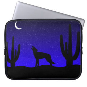 Wüste Coyote Howling auf dem Mond Laptopschutzhülle