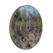 Wüste Dartscheibe (Vorderseite Links)