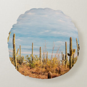 Wüste mit Saguaro-Kakteen Rundes Kissen
