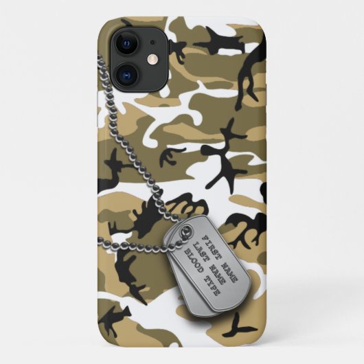 Wüsten-Camouflage mit Hundeplaketten Case-Mate iPhone Hülle (Rückseite)