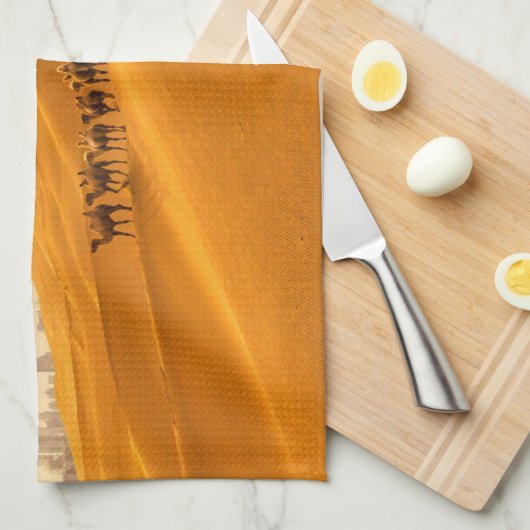 Wüsten | Dubais Skyline-Ansicht mit Kameln Geschirrtuch (Viertel Falte)