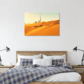 Wüsten | Dubais Skyline-Ansicht mit Kameln Leinwanddruck (Insitu (Schlafzimmer))