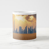 Wüsten | Dubais Skyline View von Sand Dune Jumbo-Tasse (Vorderseite)
