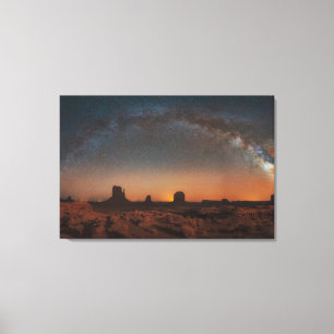 Wüsten   Sternenhimmel über einer Wüstenlandschaft Leinwanddruck