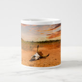 Wüsten | Wüste mit Kuhschädel Jumbo-Tasse (Vorderseite)