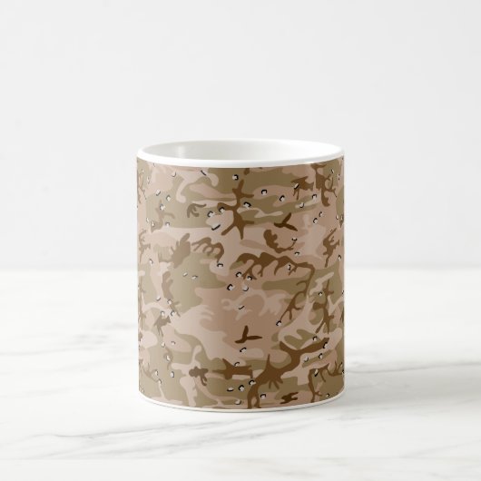 Wüstenkampfarena mit Kies, Militär, Armee Kaffeetasse (Mittel)