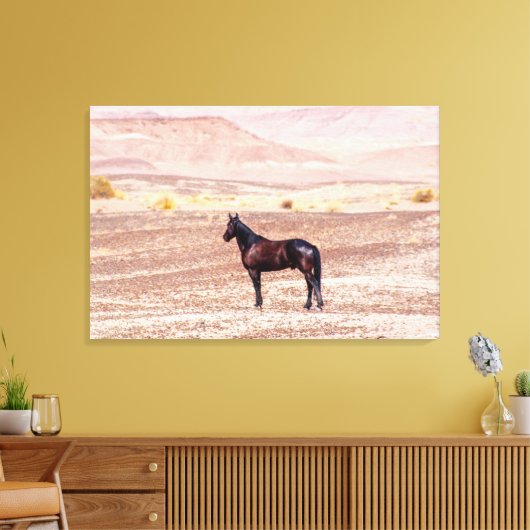 Wüstenpferd P8664 Leinwanddruck (Insitu (Wohnzimmer))