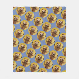 Wütend glücklich snuggled mit fleecedecke