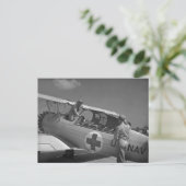 WW2 Rotkreuz-Flugzeug Postkarte (Stehend Vorderseite)