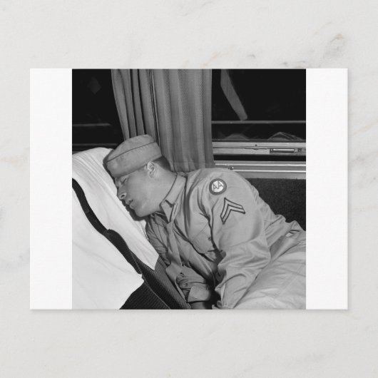 WW2 Soldier Napping, 1943 Postkarte (Vorderseite)