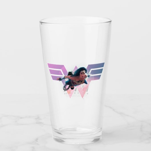 WW84 | Wonder Woman Flying Lo Fi Pastel Graphic Glas (Vorderseite)