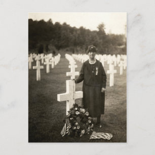 WWI Amerikanische Mutter am Grab ihres Sohnes in F Postkarte