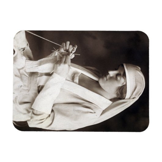 WWI Nurse Strickpullover Magnet (Horizontal)