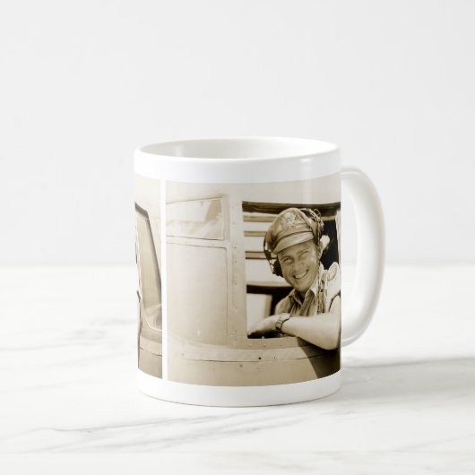 WWII B-25 Mitchell Pilot Kaffeetasse (VorderseiteRechts)