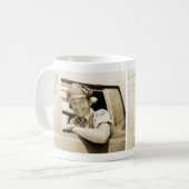 WWII B-25 Mitchell Pilot Kaffeetasse (Vorderseite Links)