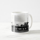 WWII Kingcobra Kampfflugzeug Kaffeetasse (VorderseiteRechts)